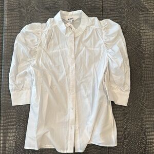 BB Dakota puff sleeve with buttons